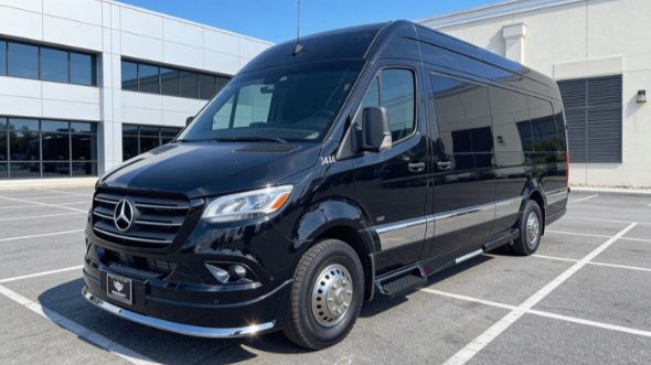 10 passenger sprinter van savannah