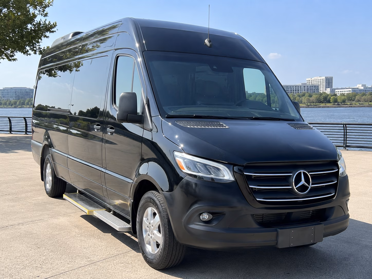 find the perfect transportation for your next corporate event 5